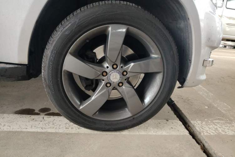 Used Mercedes-Benz GLK-Class 2013 Facelift GLK 300 4MATIC Fashion Edition Right Front Wheel Hub