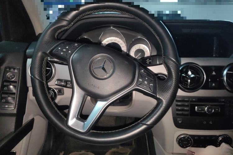 Used Mercedes-Benz GLK-Class 2013 GLK 300 4MATIC Dynamic Sunroof Model Steering Wheel