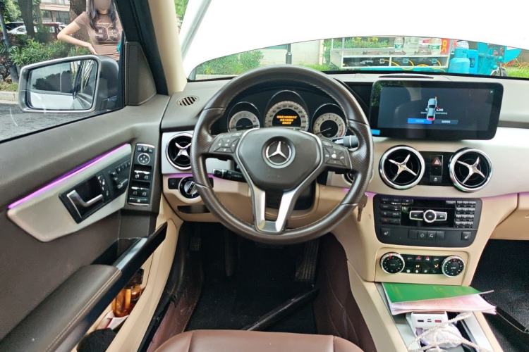 Used Mercedes-Benz GLK-Class 2013 GLK 300 4MATIC Fashion Model Steering Wheel