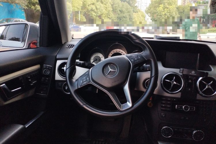Used Mercedes-Benz GLK-Class 2013 GLK 300 4MATIC Fashion Model Steering Wheel