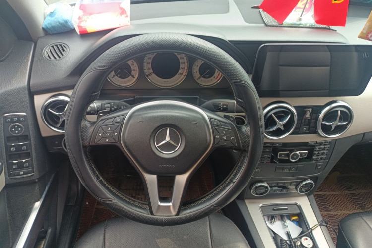 Used Mercedes-Benz GLK-Class 2013 GLK 300 4MATIC Fashion Model Steering Wheel
