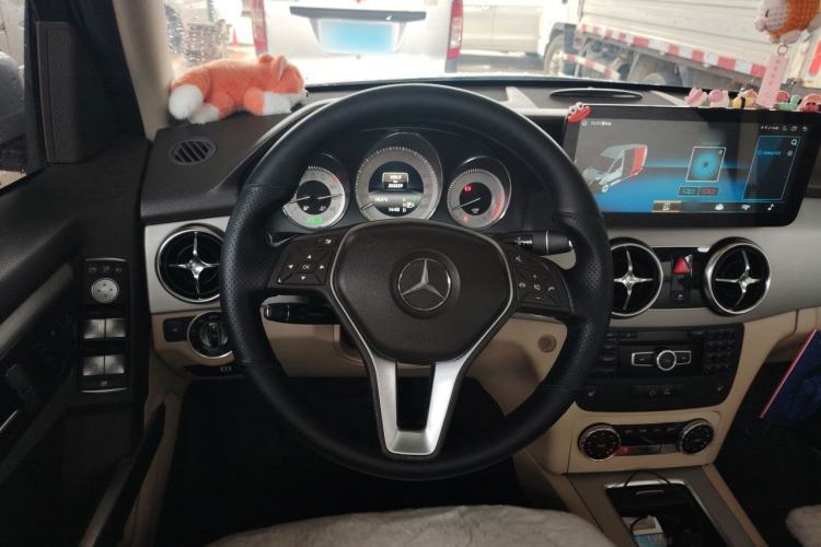 Used Mercedes-Benz GLK-Class 2013 Facelift GLK 300 4MATIC Fashion Edition Steering Wheel