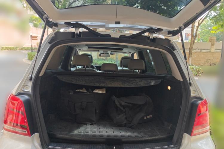 Used Mercedes-Benz GLK-Class 2013 GLK 300 4MATIC Dynamic Sunroof Model Trunk
