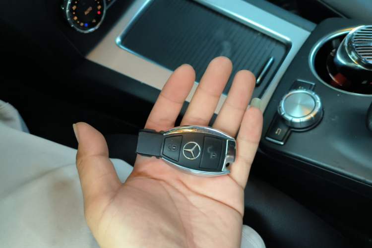 Used Mercedes-Benz GLK-Class 2013 Facelift GLK 300 4MATIC Fashion Edition Vehicle Key