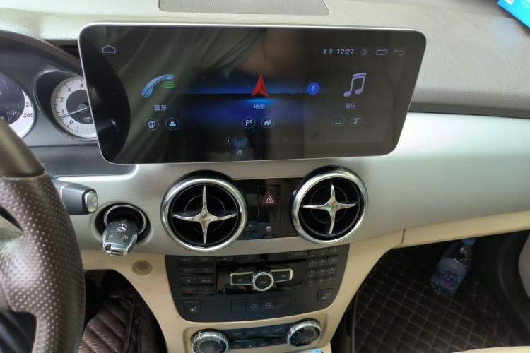 Used Mercedes-Benz GLK-Class 2013 GLK 300 4MATIC Dynamic Sunroof Model Audio And AC Panel