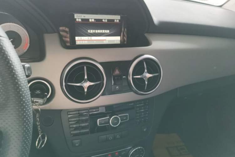 Used Mercedes-Benz GLK-Class 2013 GLK 300 4MATIC Dynamic Sunroof Model Audio And AC Panel