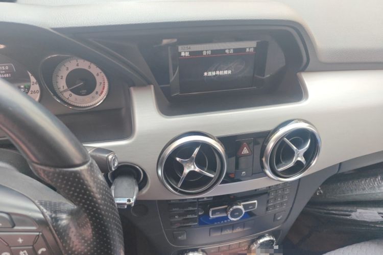 Used Mercedes-Benz GLK-Class 2013 GLK 300 4MATIC Dynamic Edition Audio And AC Panel