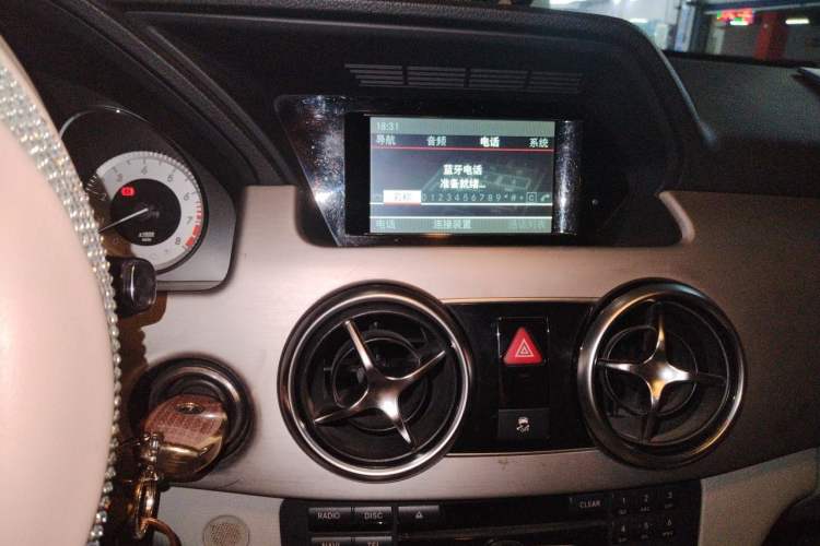 Used Mercedes-Benz GLK-Class 2013 GLK 300 4MATIC Dynamic Sunroof Model Audio And AC Panel