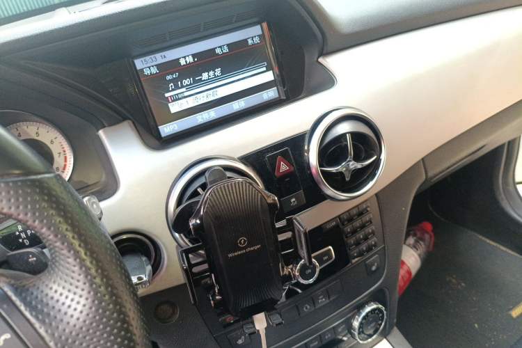 Used Mercedes-Benz GLK-Class 2013 GLK 300 4MATIC Fashion Model Audio And AC Panel