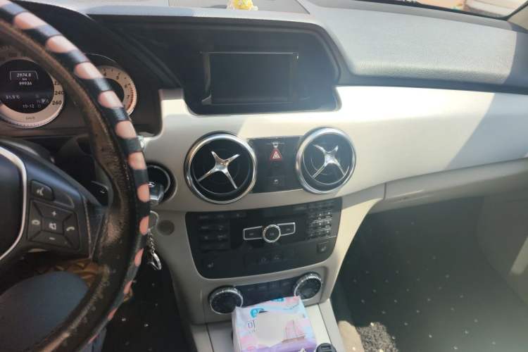 Used Mercedes-Benz GLK-Class 2013 GLK 300 4MATIC Dynamic Sunroof Model Audio And AC Panel