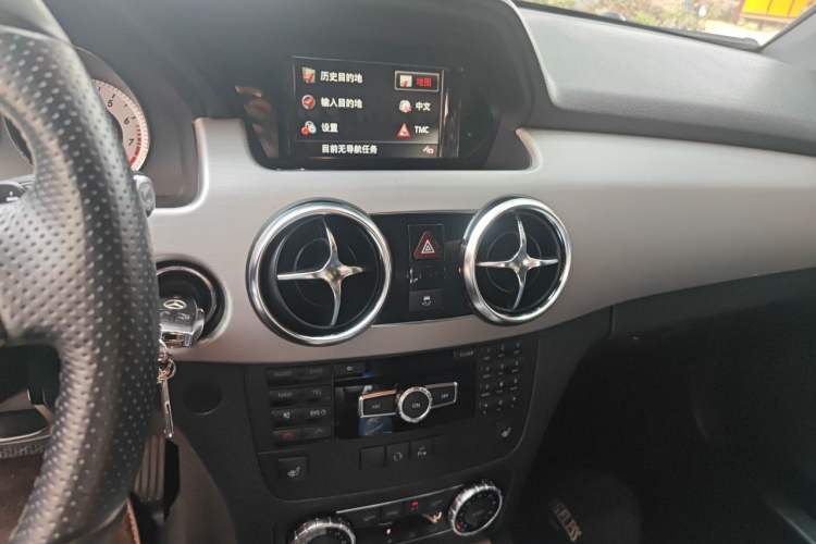 Used Mercedes-Benz GLK-Class 2013 GLK 300 4MATIC Fashion Model Audio And AC Panel