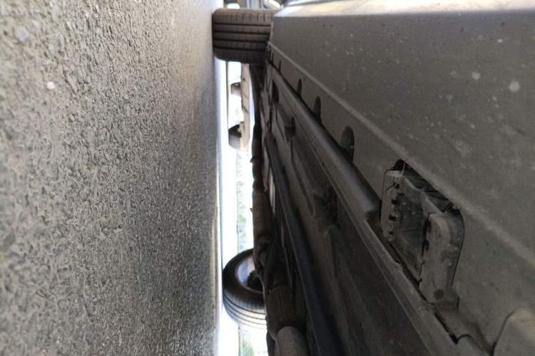 Used Mercedes-Benz GLK-Class 2013 GLK 300 4MATIC Luxury Model Chassis Front Right