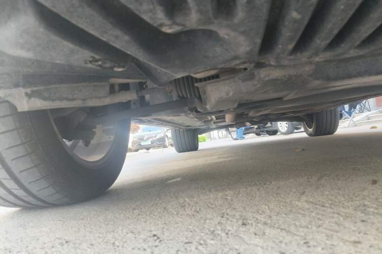Used Mercedes-Benz GLK-Class 2013 GLK 300 4MATIC Dynamic Sunroof Model Chassis Front Right