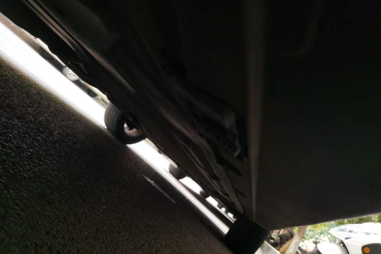 Used Mercedes-Benz GLK-Class 2013 GLK 300 4MATIC Luxury Model Chassis Rear Right