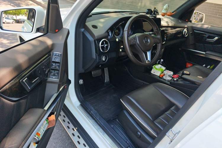 Used Mercedes-Benz GLK-Class 2013 Facelift GLK 300 4MATIC Luxury Edition Driver Seat