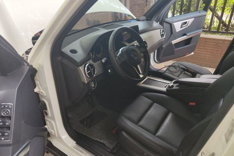 Used Mercedes-Benz GLK-Class 2013 GLK 300 4MATIC Dynamic Edition Driver Seat