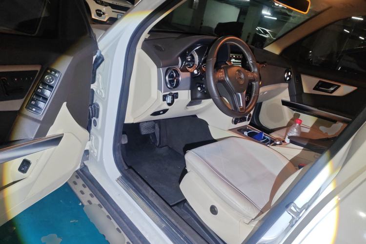 Used Mercedes-Benz GLK-Class 2013 GLK 300 4MATIC Dynamic Sunroof Model Driver Seat