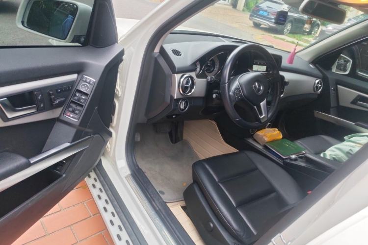 Used Mercedes-Benz GLK-Class 2013 Facelift GLK 300 4MATIC Fashion Edition Driver Seat
