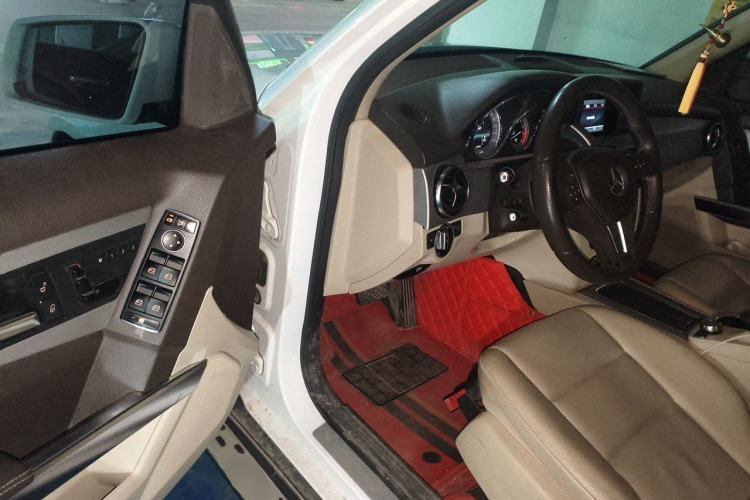 Used Mercedes-Benz GLK-Class 2013 GLK 300 4MATIC Dynamic Edition Driver Seat