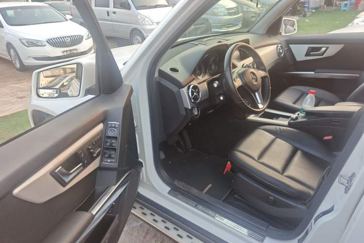 Used Mercedes-Benz GLK-Class 2013 GLK 300 4MATIC Fashion Model Driver Seat