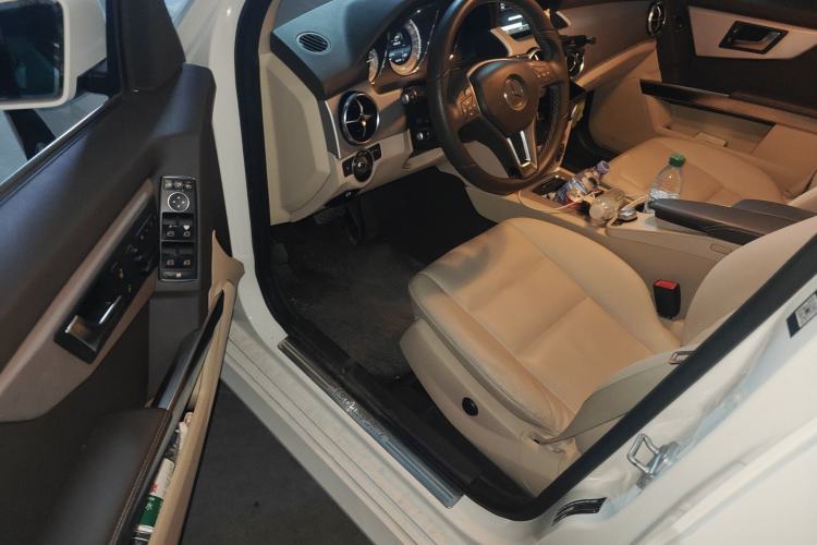 Used Mercedes-Benz GLK-Class 2013 GLK 300 4MATIC Dynamic Sunroof Model Driver Seat
