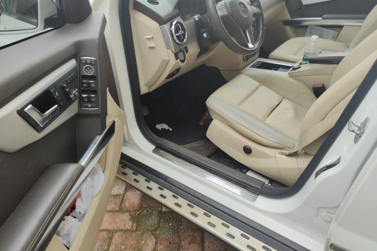 Used Mercedes-Benz GLK-Class 2013 GLK 300 4MATIC Dynamic Edition Driver Seat