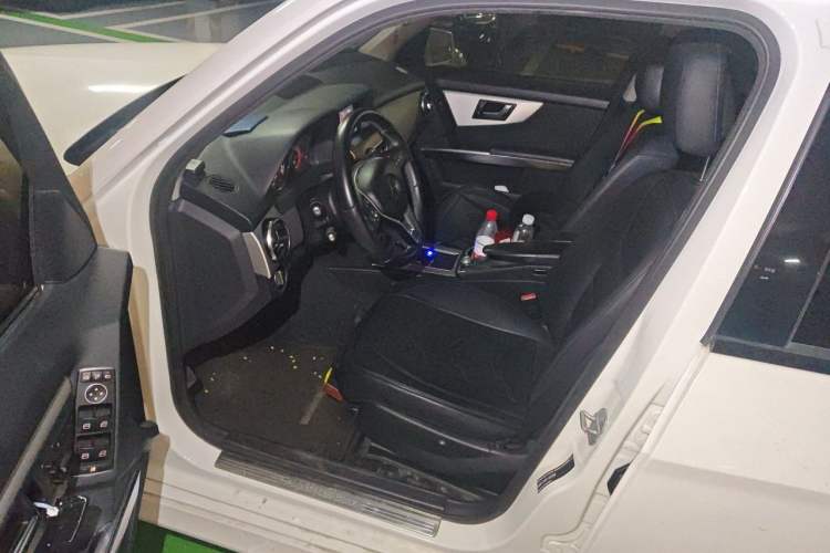 Used Mercedes-Benz GLK-Class 2013 GLK 300 4MATIC Dynamic Edition Driver Seat