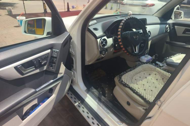 Used Mercedes-Benz GLK-Class 2013 GLK 300 4MATIC Dynamic Sunroof Model Driver Seat