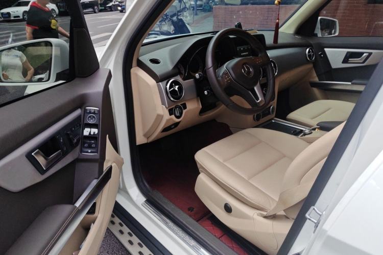 Used Mercedes-Benz GLK-Class 2013 GLK 300 4MATIC Dynamic Sunroof Model Driver Seat