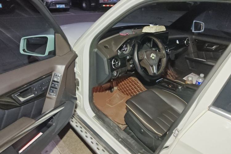 Used Mercedes-Benz GLK-Class 2013 GLK 300 4MATIC Luxury Model Driver Seat