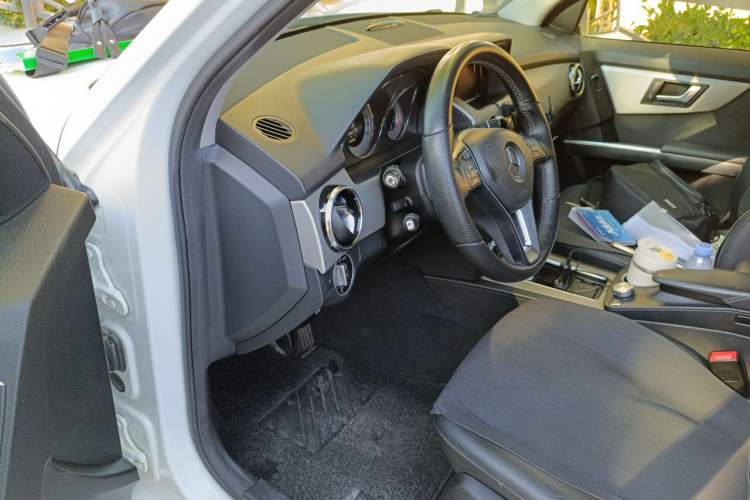 Used Mercedes-Benz GLK-Class 2013 GLK 300 4MATIC Luxury Model Driver Seat