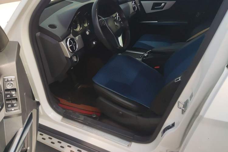 Used Mercedes-Benz GLK-Class 2013 GLK 300 4MATIC Luxury Model Driver Seat