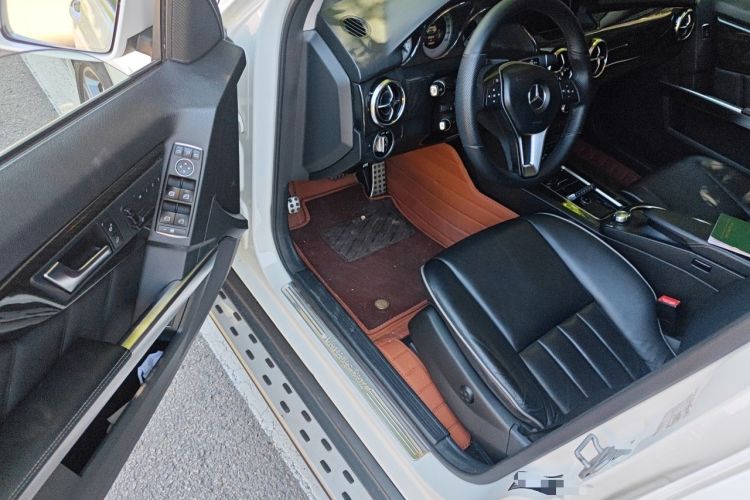 Used Mercedes-Benz GLK-Class 2013 Facelift GLK 300 4MATIC Luxury Edition Driver Seat