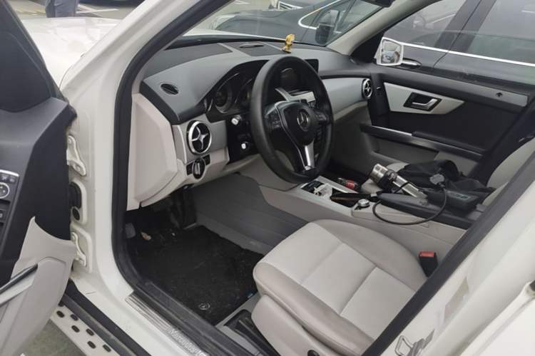 Used Mercedes-Benz GLK-Class 2013 GLK 300 4MATIC Dynamic Sunroof Model Driver Seat