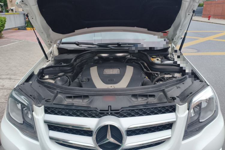 Used Mercedes-Benz GLK-Class 2013 GLK 300 4MATIC Dynamic Sunroof Model Engine Bay