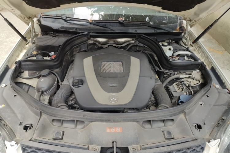Used Mercedes-Benz GLK-Class 2013 GLK 300 4MATIC Luxury Model Engine Bay