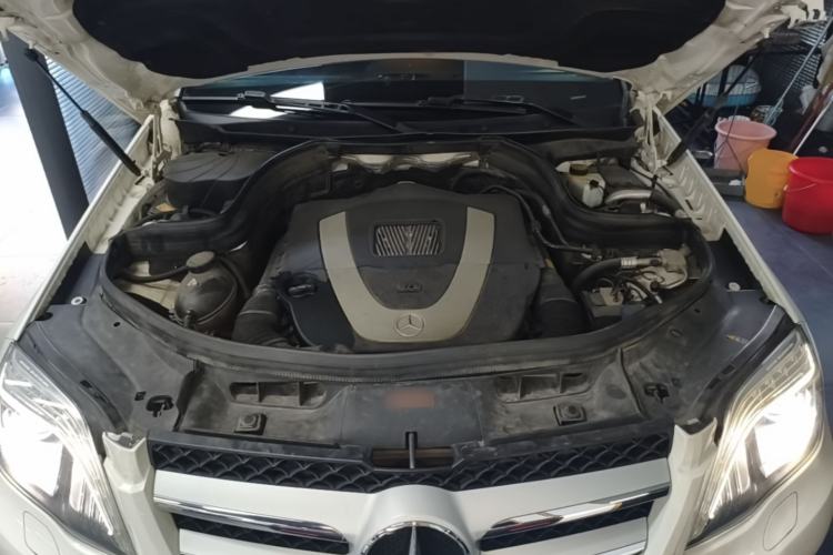 Used Mercedes-Benz GLK-Class 2013 Facelift GLK 300 4MATIC Fashion Edition Engine Bay