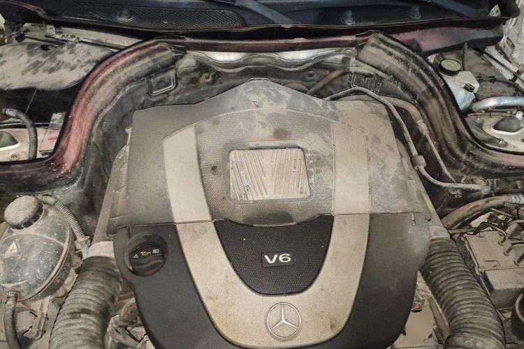 Used Mercedes-Benz GLK-Class 2013 GLK 300 4MATIC Dynamic Edition Engine Bay