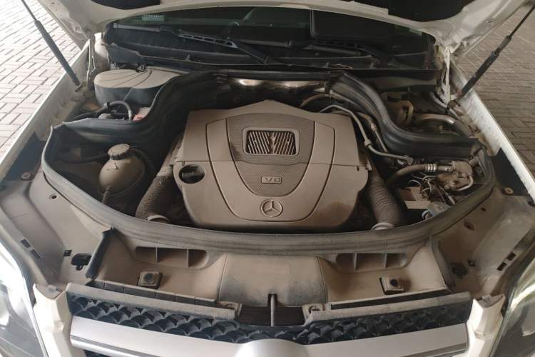 Used Mercedes-Benz GLK-Class 2013 GLK 300 4MATIC Dynamic Sunroof Model Engine Bay