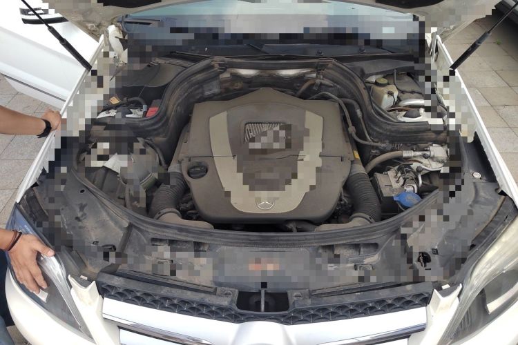 Used Mercedes-Benz GLK-Class 2013 GLK 300 4MATIC Dynamic Sunroof Model Engine Bay
