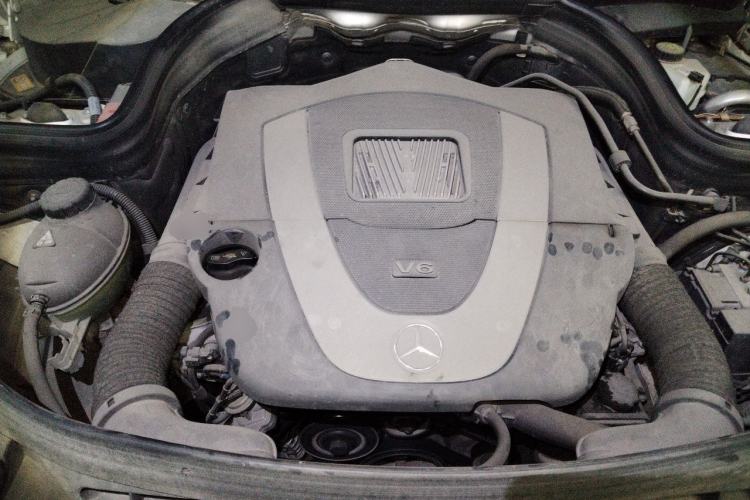 Used Mercedes-Benz GLK-Class 2013 GLK 300 4MATIC Dynamic Sunroof Model Engine Bay