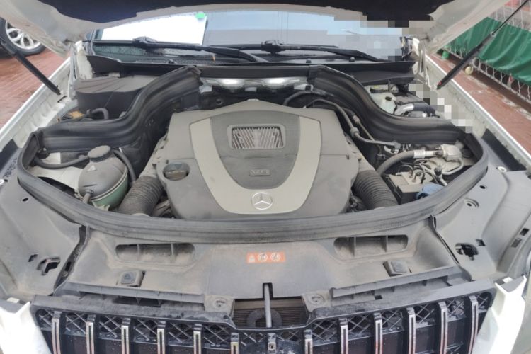 Used Mercedes-Benz GLK-Class 2013 GLK 300 4MATIC Dynamic Sunroof Model Engine Bay