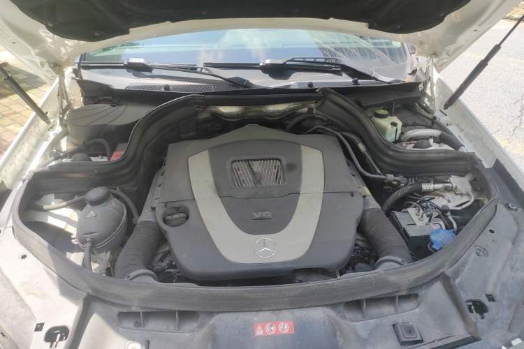 Used Mercedes-Benz GLK-Class 2013 GLK 300 4MATIC Dynamic Sunroof Model Engine Bay