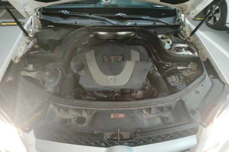 Used Mercedes-Benz GLK-Class 2013 GLK 300 4MATIC Dynamic Edition Engine Bay