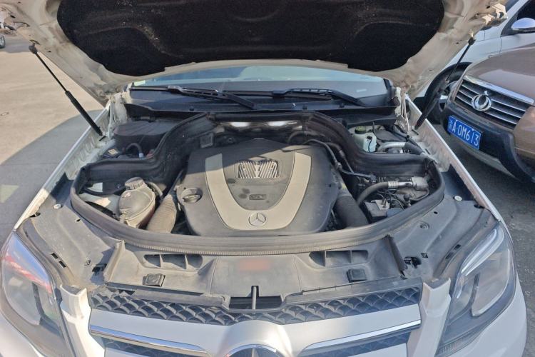 Used Mercedes-Benz GLK-Class 2013 GLK 300 4MATIC Dynamic Sunroof Model Engine Bay