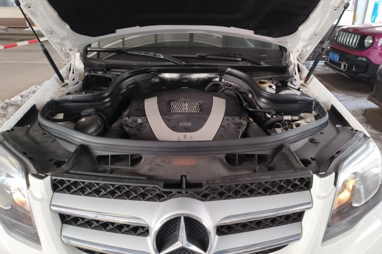 Used Mercedes-Benz GLK-Class 2013 GLK 300 4MATIC Dynamic Sunroof Model Engine Bay
