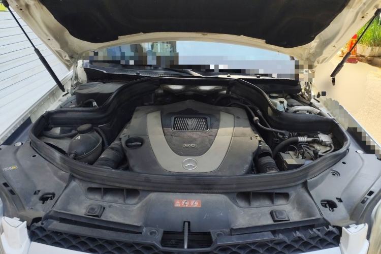 Used Mercedes-Benz GLK-Class 2013 Facelift GLK 300 4MATIC Fashion Edition Engine Bay