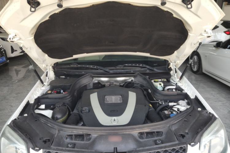 Used Mercedes-Benz GLK-Class 2013 GLK 300 4MATIC Dynamic Sunroof Model Engine Bay