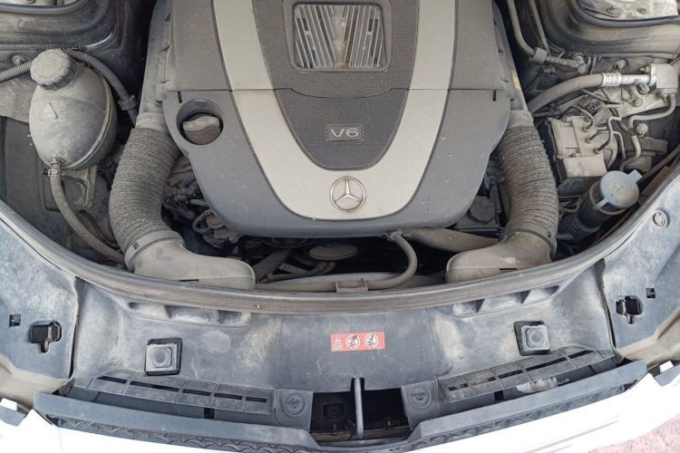 Used Mercedes-Benz GLK-Class 2013 Facelift GLK 300 4MATIC Luxury Edition Engine Bay