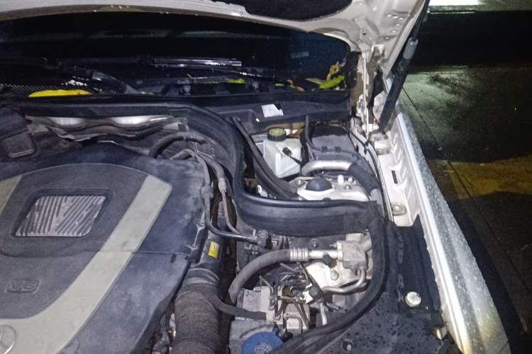 Used Mercedes-Benz GLK-Class 2013 GLK 300 4MATIC Dynamic Edition Engine Bay Left